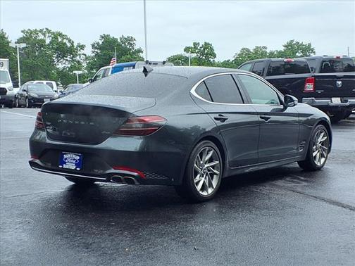 2022 Genesis G70 2.0T
