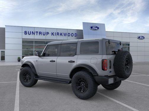 Gray 2026 Ford Bronco Outer Banks