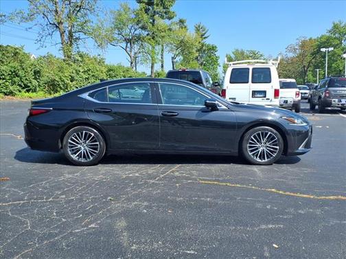 2022 Lexus ES 350 Base