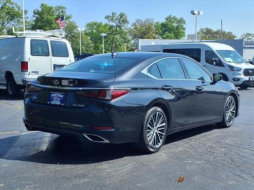 2022 Lexus ES 350 Base