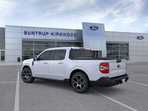 Space White Metallic 2026 Ford Maverick Lariat