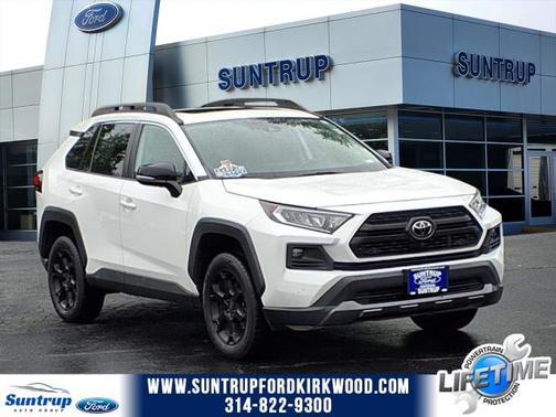 2021 Toyota RAV4 SE
