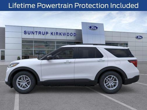 Space White Metallic 2026 Ford Explorer Active