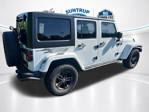 Bright White Clearcoat 2017 Jeep Wrangler Unlimited Sahara