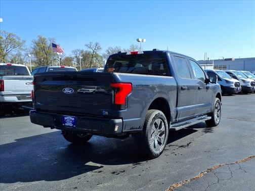 2025 Ford F-150 Lightning Flash
