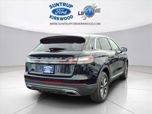 2022 Lincoln Nautilus Standard