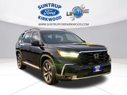 Crystal Black Pearl 2023 Honda Pilot Elite
