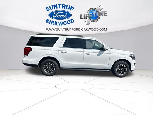 Oxford White 2024 Ford Expedition Max XLT