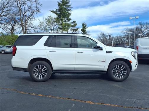 2022 GMC Yukon AT4