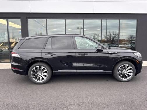 2025 Lincoln Aviator Premiere