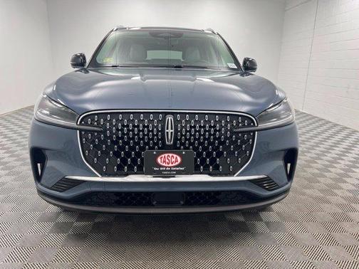 Blue Metallic 2026 Lincoln Aviator Premiere