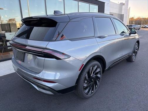 2025 Lincoln Nautilus Reserve