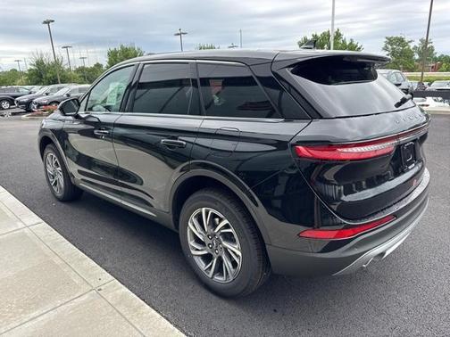 2025 Lincoln Corsair Premiere