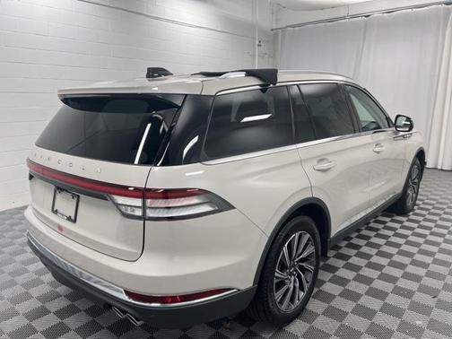 2025 Lincoln Aviator Premiere