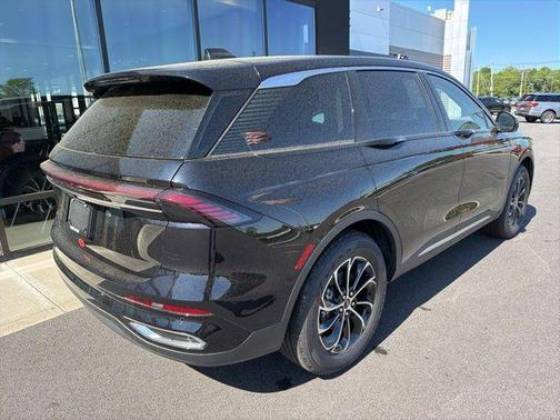 Black Metallic 2026 Lincoln Nautilus Premiere
