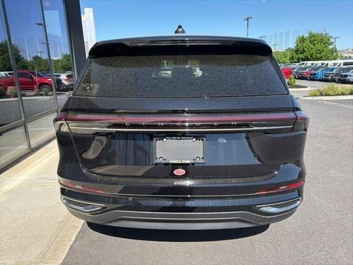 Black Metallic 2026 Lincoln Nautilus Premiere