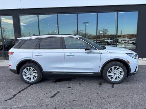 Crystal White Metallic 2026 Lincoln Corsair Premiere