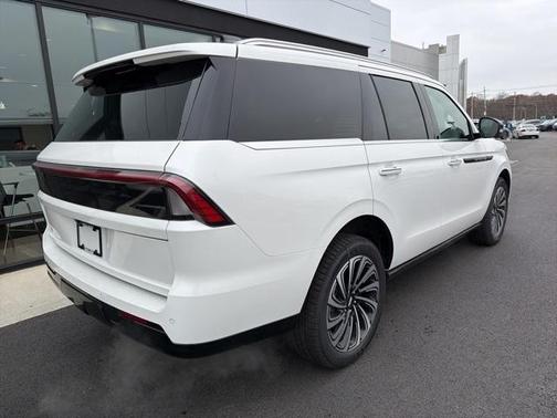2025 Lincoln Navigator Black Label