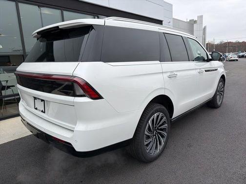 2025 Lincoln Navigator Black Label