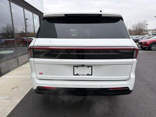 2025 Lincoln Navigator Black Label