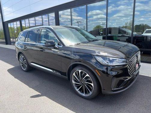 Infinite Black Metallic 2026 Lincoln Aviator Reserve AWD
