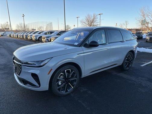 Metallic 2026 Lincoln Nautilus Reserve