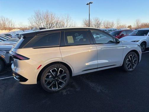 Metallic 2026 Lincoln Nautilus Reserve