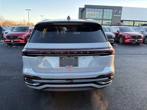 Metallic 2026 Lincoln Nautilus Reserve