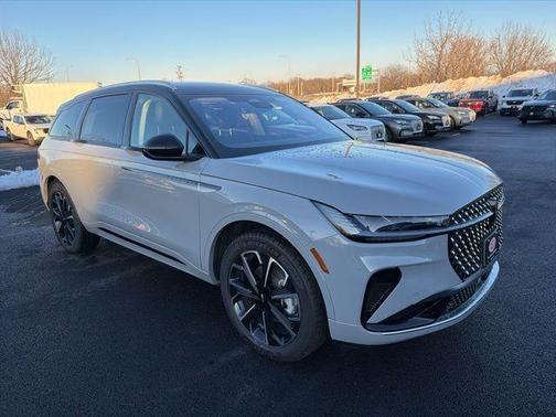 Metallic 2026 Lincoln Nautilus Reserve