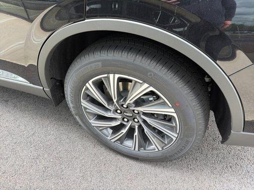 Infinite Black Metallic 2026 Lincoln Aviator Premiere