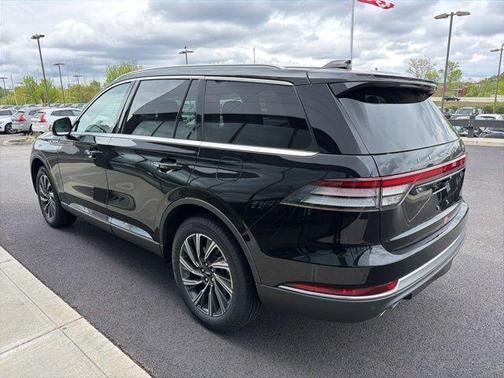 Infinite Black Metallic 2026 Lincoln Aviator Premiere