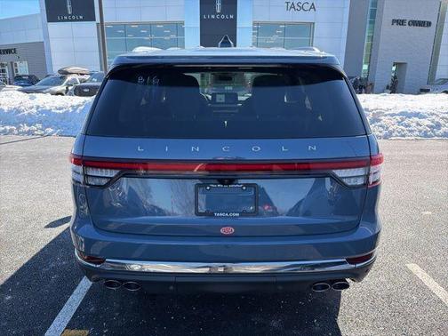 Whisper White 2026 Lincoln Aviator Premiere