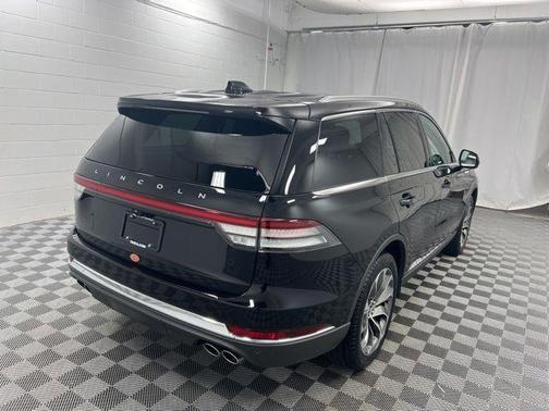 Black Metallic 2026 Lincoln Aviator Premiere