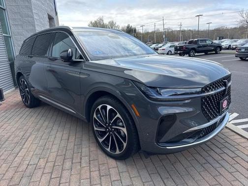 2024 Lincoln Nautilus Black Label