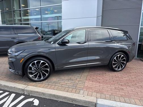 2024 Lincoln Nautilus Black Label