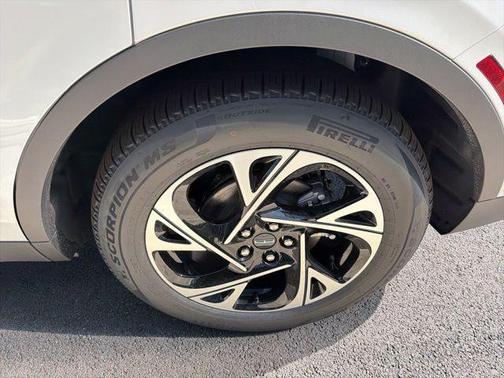 White Platinum Clearcoat Metallic 2026 Lincoln Nautilus Premiere