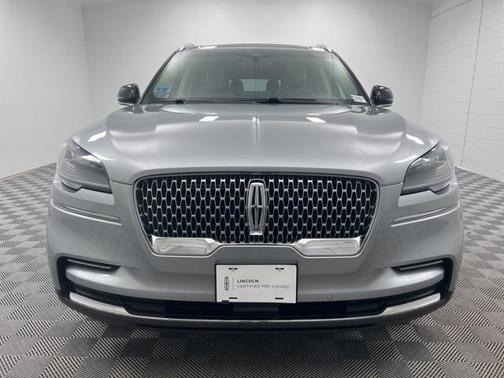 2022 Lincoln Aviator Standard AWD