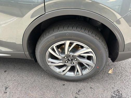 Metallic 2026 Lincoln Corsair Premiere