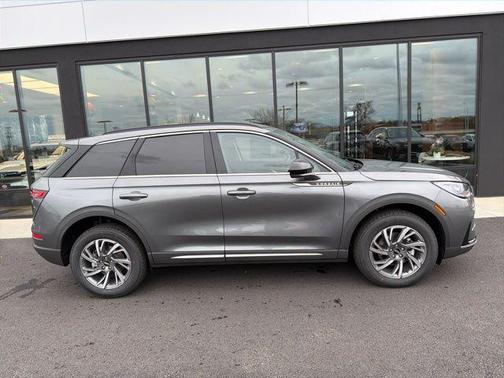 Metallic 2026 Lincoln Corsair Premiere