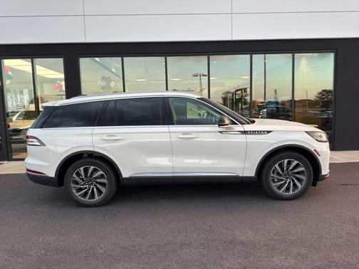 2025 Lincoln Aviator Premiere