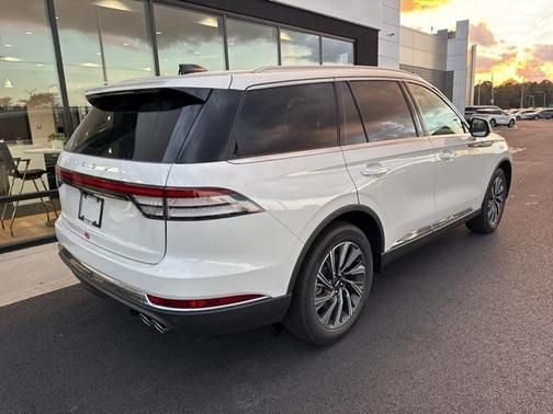 2025 Lincoln Aviator Premiere