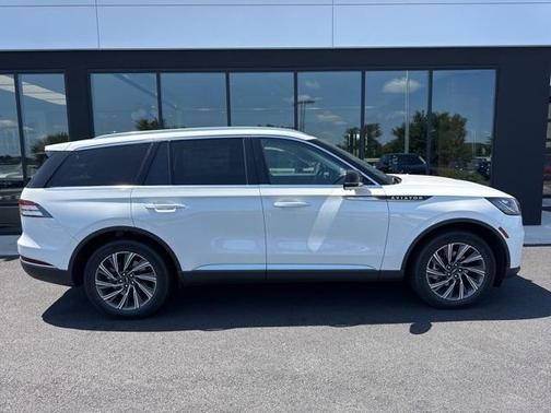 2025 Lincoln Aviator Premiere