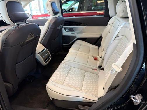 Infinite Black Metallic 2026 Lincoln Nautilus Black Label