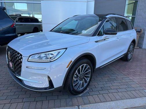 Crystal White 2026 Lincoln Corsair Reserve