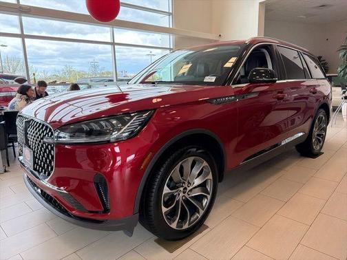 Red Carpet 2026 Lincoln Aviator Premiere
