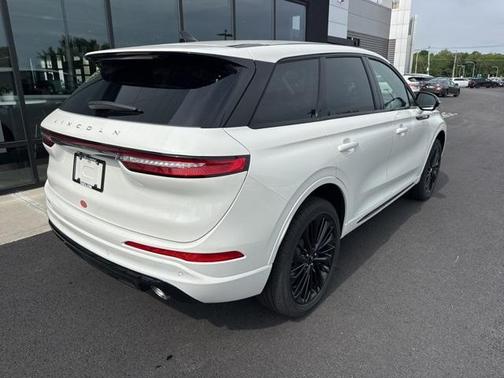 2025 Lincoln Corsair Premiere
