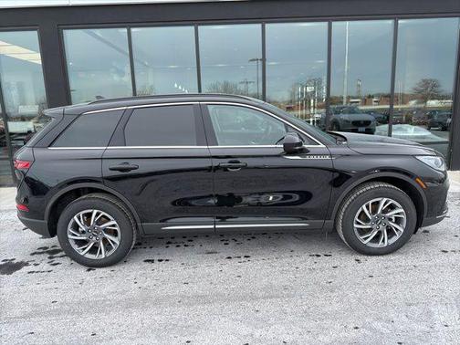 Infinite Black Metallic 2026 Lincoln Corsair Premiere