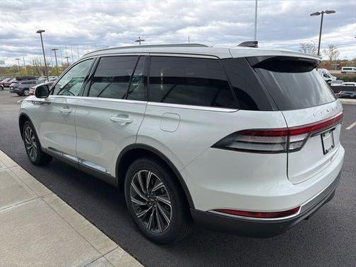Pristine White 2026 Lincoln Aviator Premiere