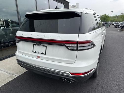 2025 Lincoln Aviator Premiere