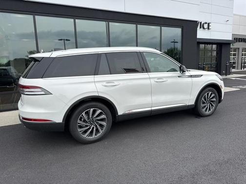 2025 Lincoln Aviator Premiere